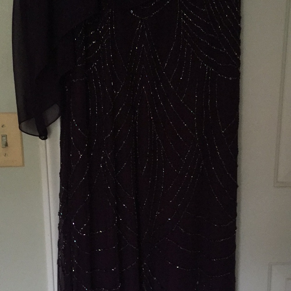 Dress - Picture 2 of 5